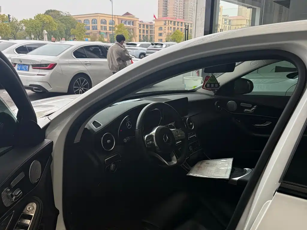 MERCEDES-BENZ C CLASS