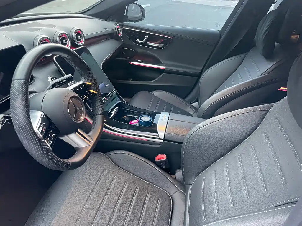 Mercedes-Benz C-Class — миниатюра 8