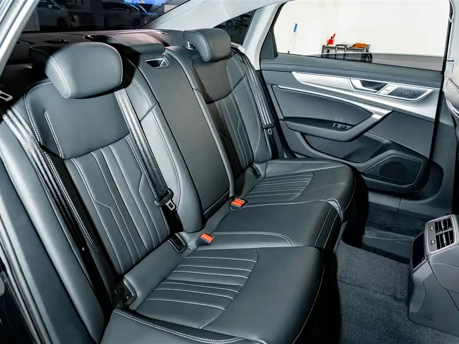 Audi A6L — миниатюра 23