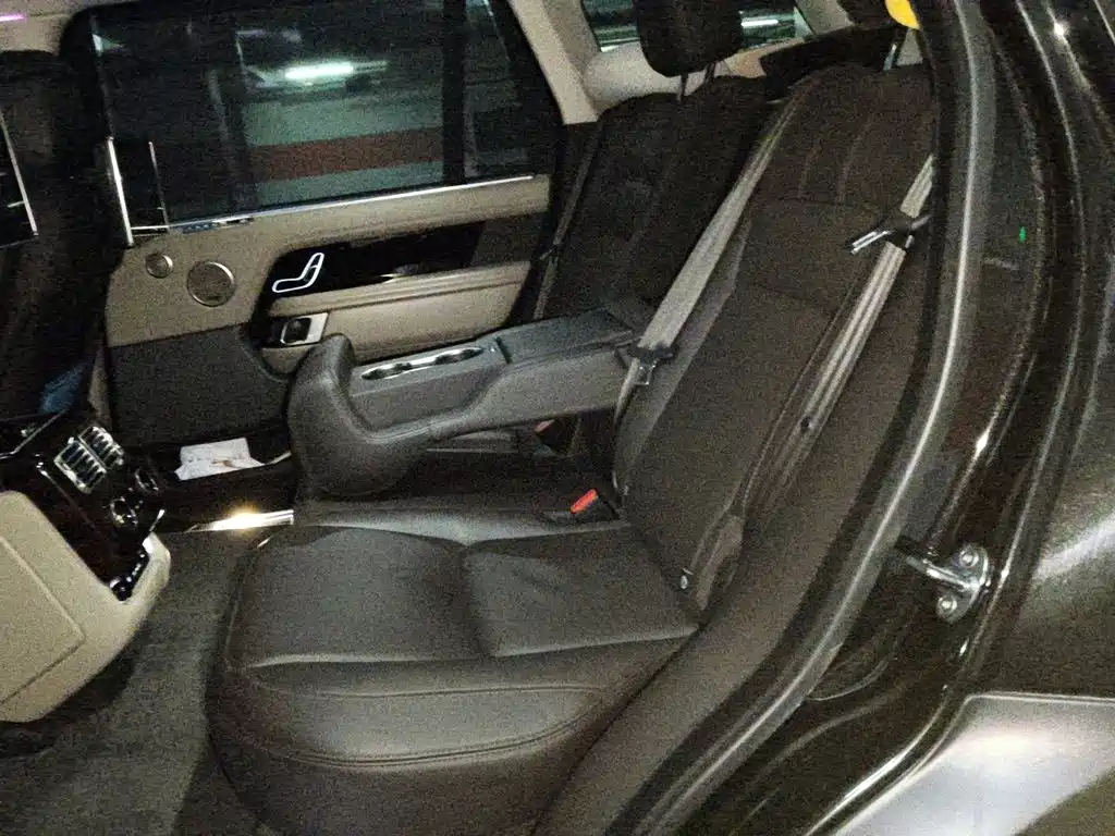 Land Rover Range Rover — миниатюра 15