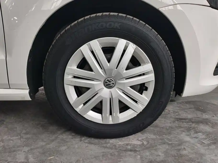 Volkswagen Polo 2018 1.5L AT