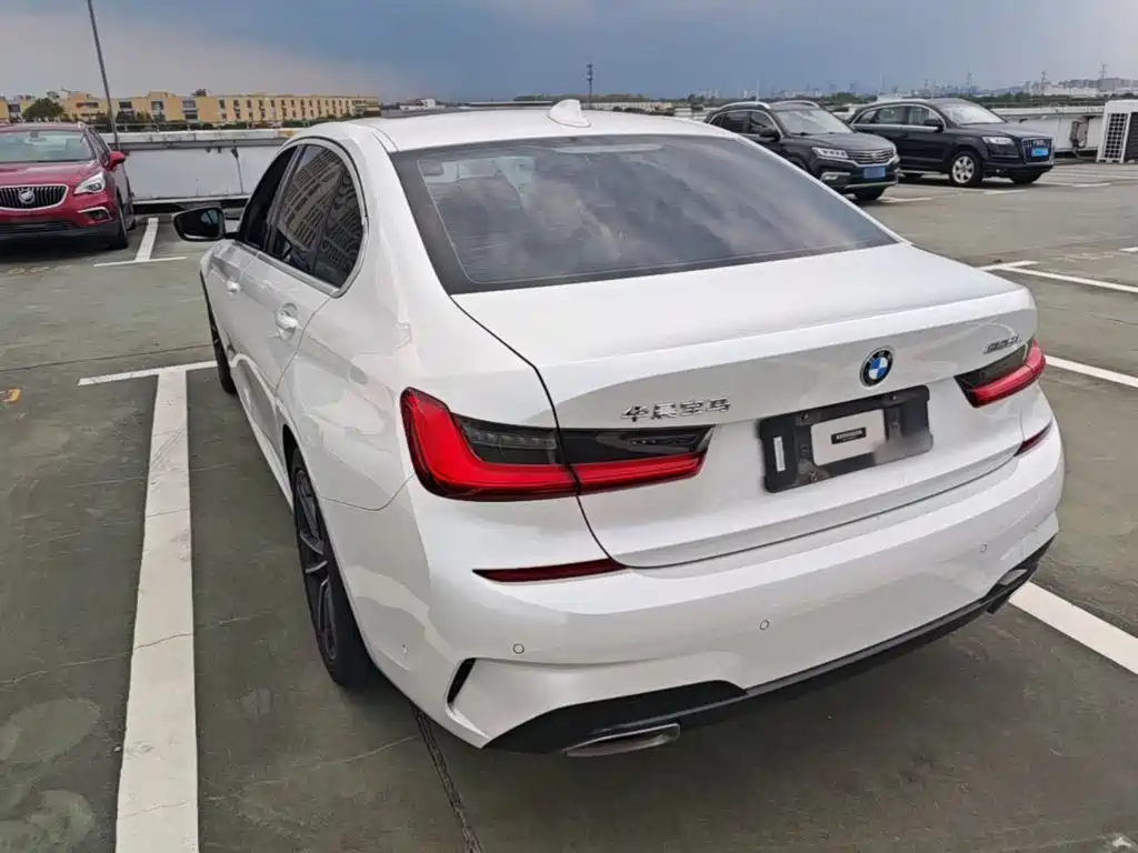 BMW 3 Series — миниатюра 5