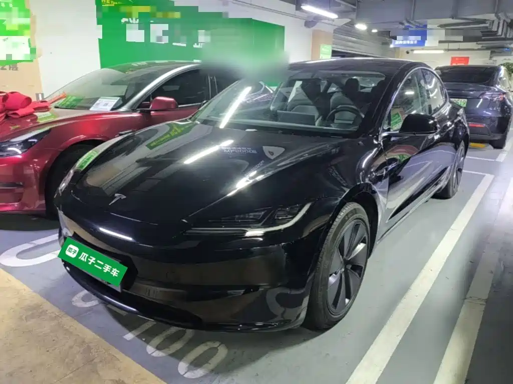 Tesla Model 3 — миниатюра 2