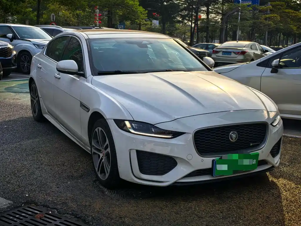 Jaguar XEL — миниатюра 3