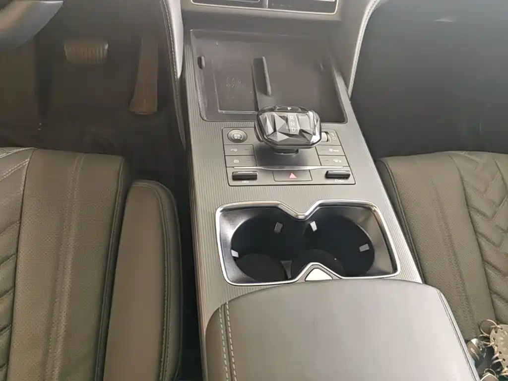 BYD L DM-i — миниатюра 14