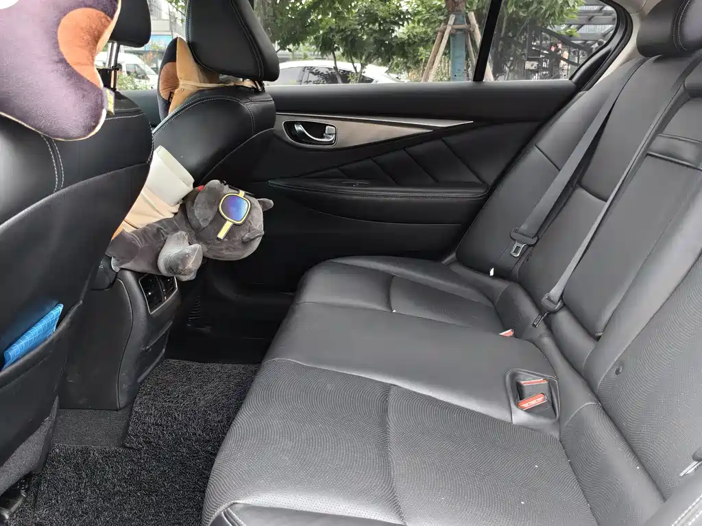 Infiniti Q50L 2018 2.0T VI