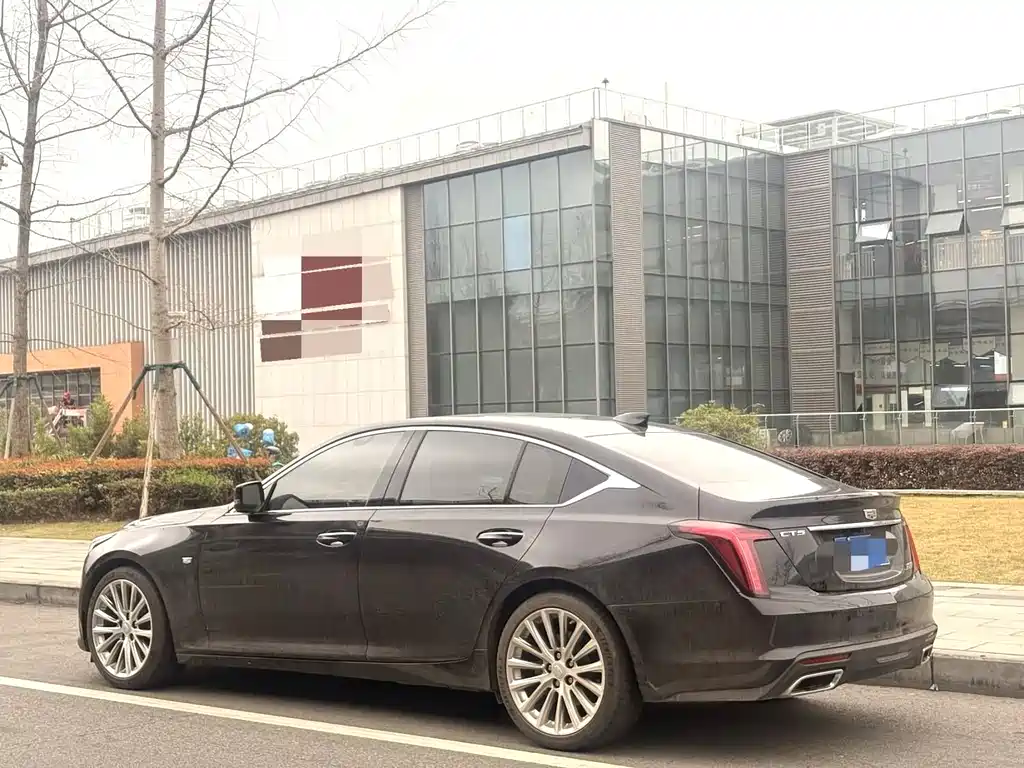 CADILLAC CT5