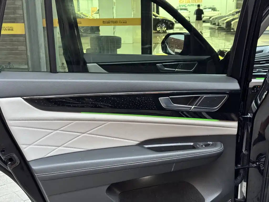 Volkswagen Teramont — миниатюра 14