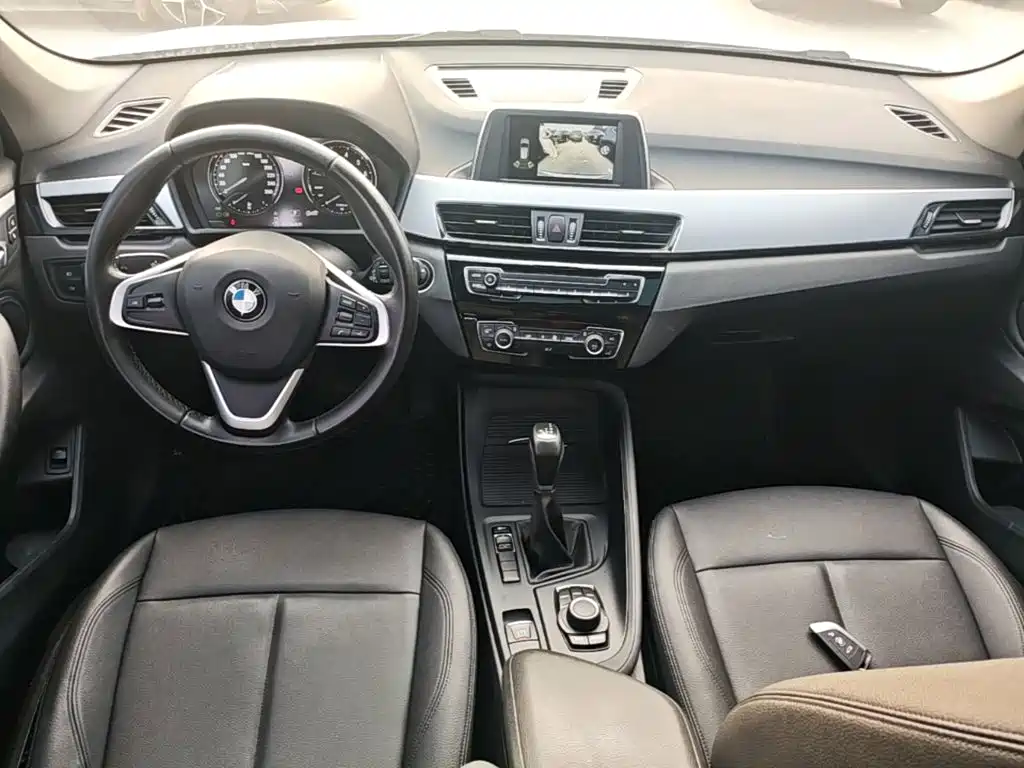 BMW X1 — миниатюра 10
