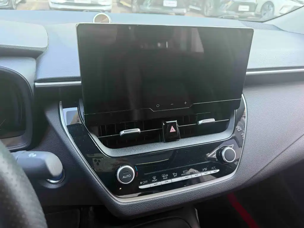 Toyota Corolla — миниатюра 12
