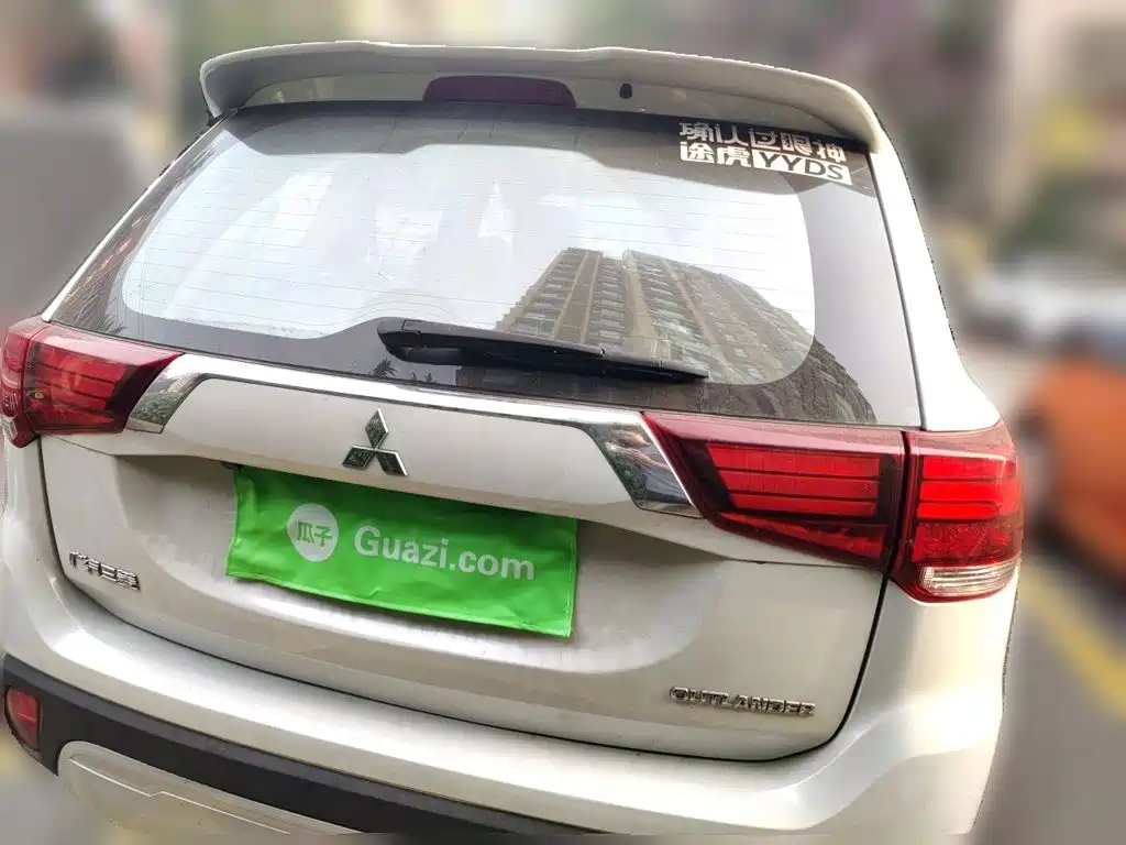 Mitsubishi Outlander — миниатюра 3