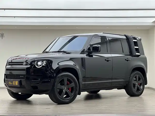 Land Rover Defender — фото 1