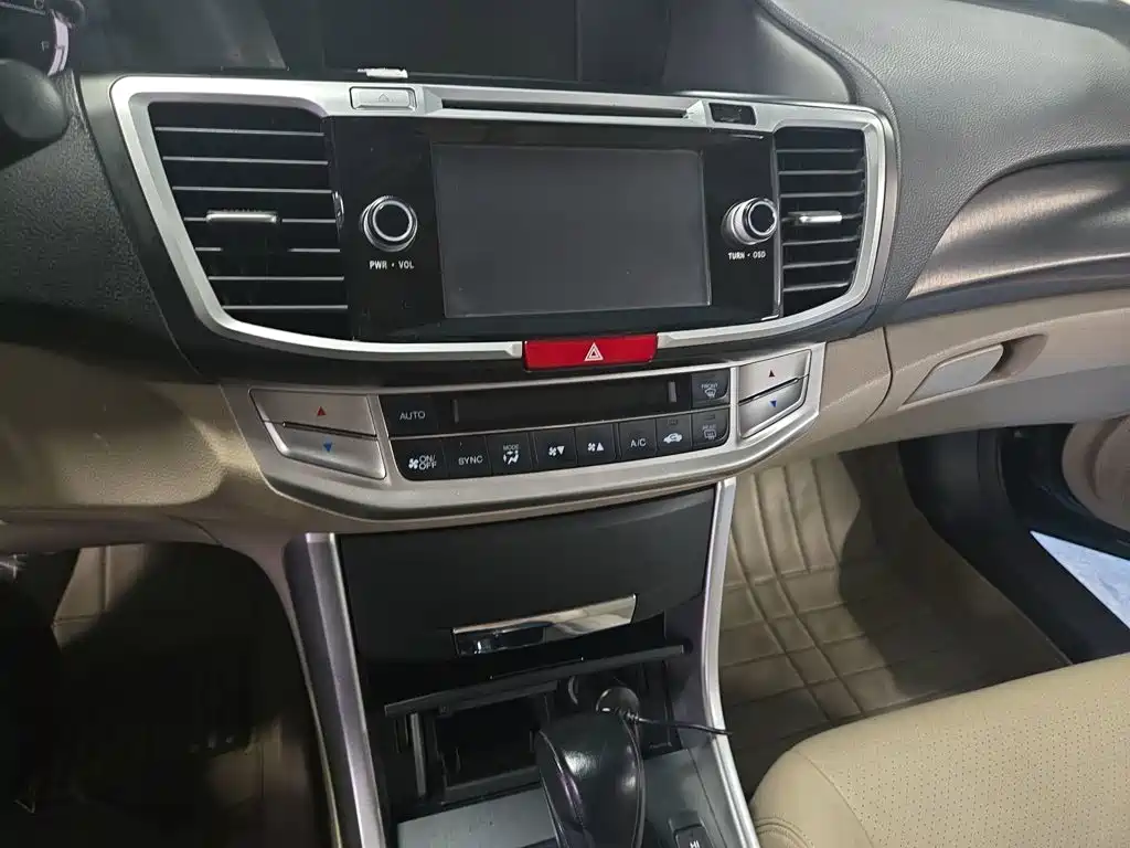 Honda Accord — миниатюра 5