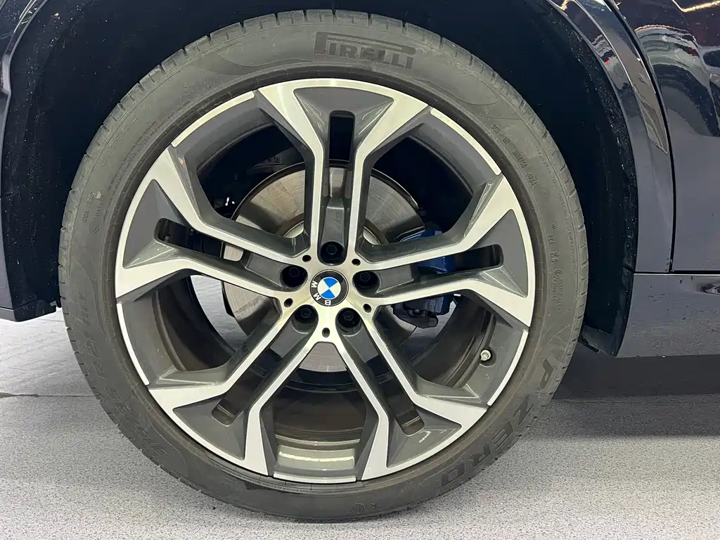 BMW X5 — миниатюра 19