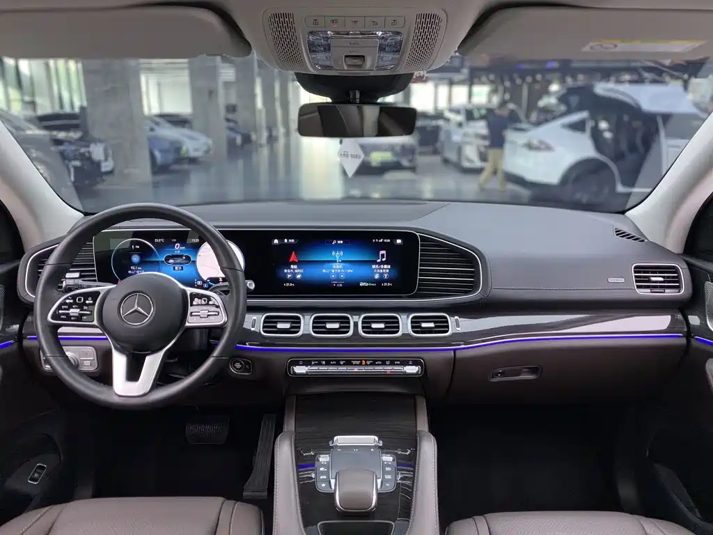 Mercedes-Benz GLE (Import) — миниатюра 16