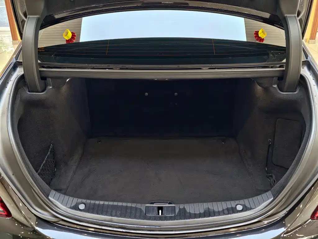 Mercedes-Benz S-Class — миниатюра 16
