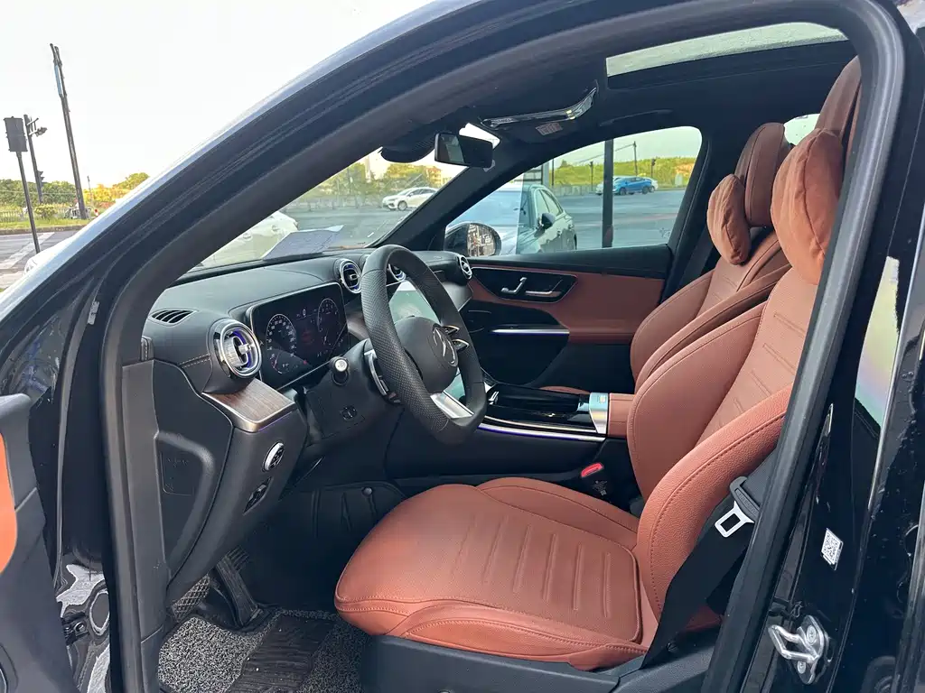 Mercedes-Benz GLC 2024 GLC 300 L 4MATIC 5 мест