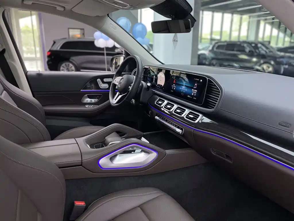 Mercedes-Benz GLE (Import) — миниатюра 21