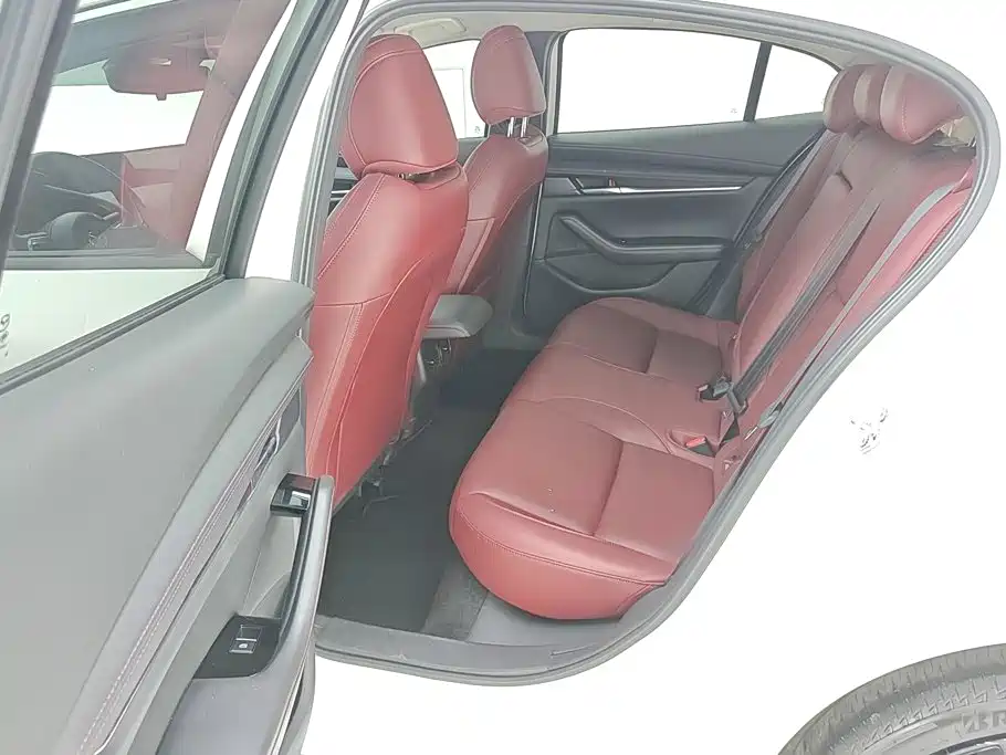Mazda 3 Axela — миниатюра 11