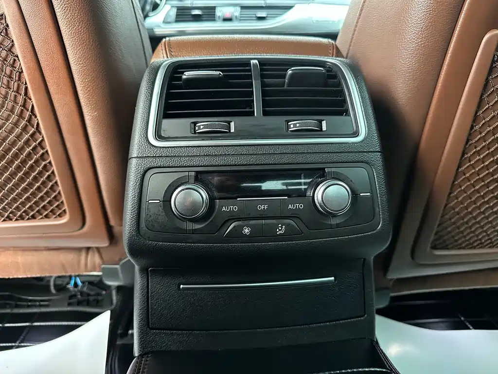 Audi A6L — миниатюра 18
