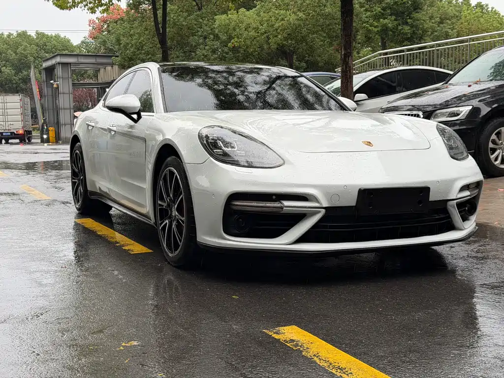 Porsche Panamera — миниатюра 3