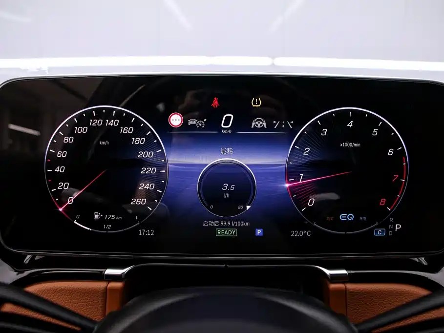 Mercedes-Benz S-Class — миниатюра 6