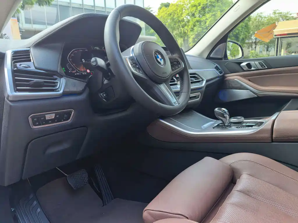 BMW X5 (Import) — миниатюра 8