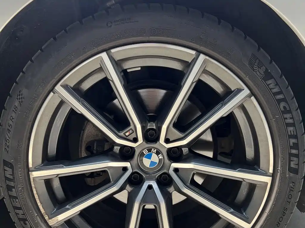 BMW 3 Series — миниатюра 12