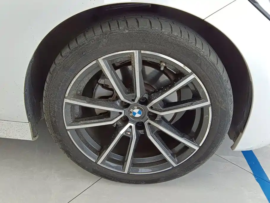 BMW 3 Series — миниатюра 6