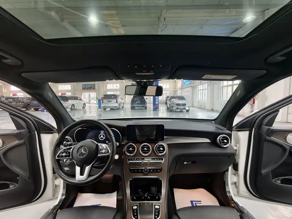Mercedes-Benz GLC — миниатюра 11