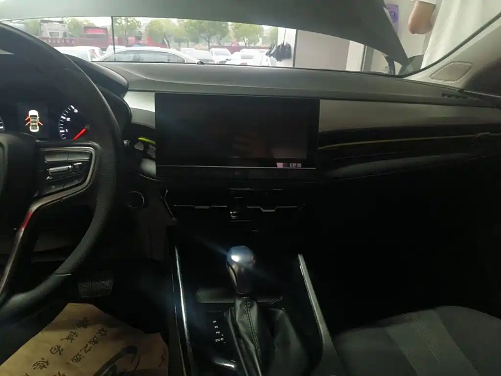 Roewe i5 — миниатюра 13