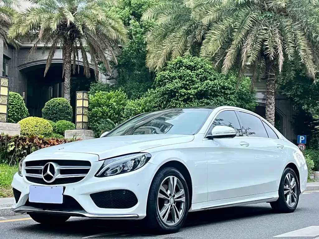 Mercedes-Benz C-Class 2018