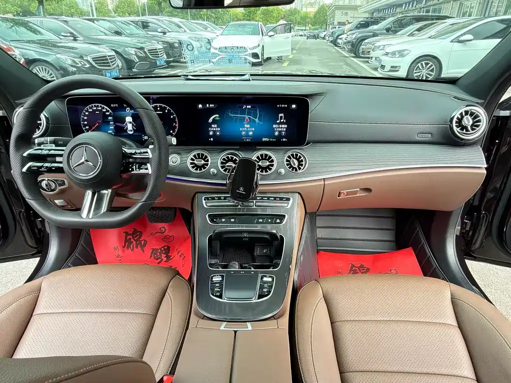 Mercedes-Benz E-Class — миниатюра 5