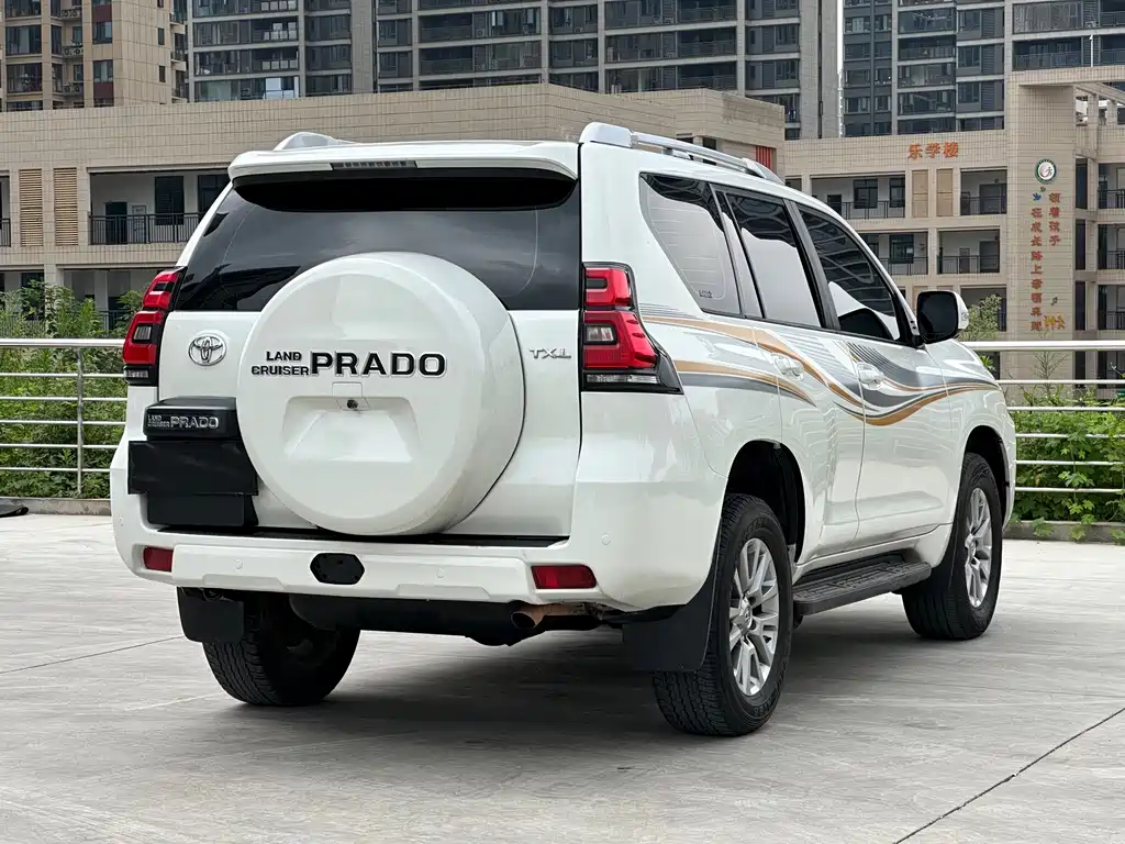 Toyota Prado (Import) — миниатюра 7