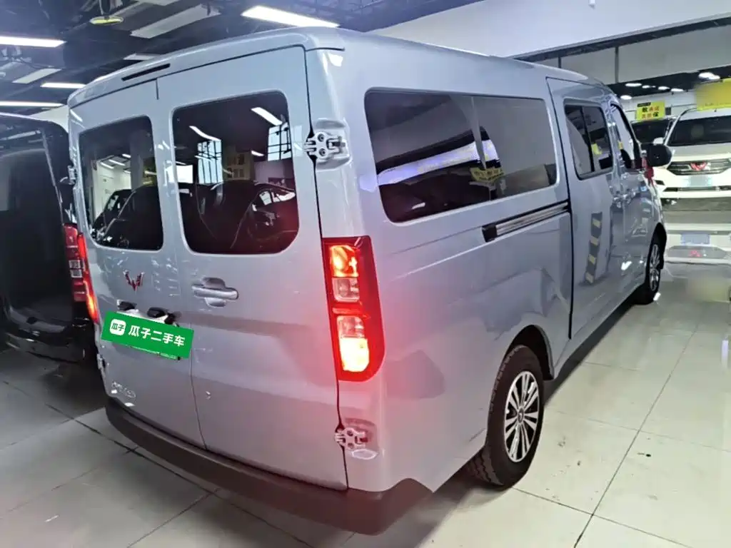 Wuling Yangguang — миниатюра 7
