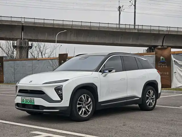 NIO NIO ES6 2022