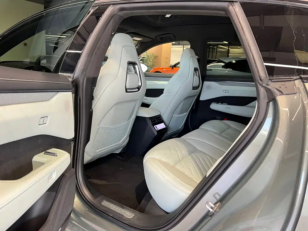 ZEEKR EXTREME KRYPTON 001