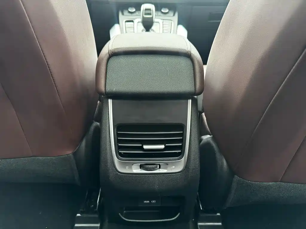 Geely Boyue — миниатюра 14