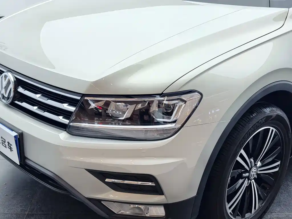 Volkswagen Tiguan L — миниатюра 9