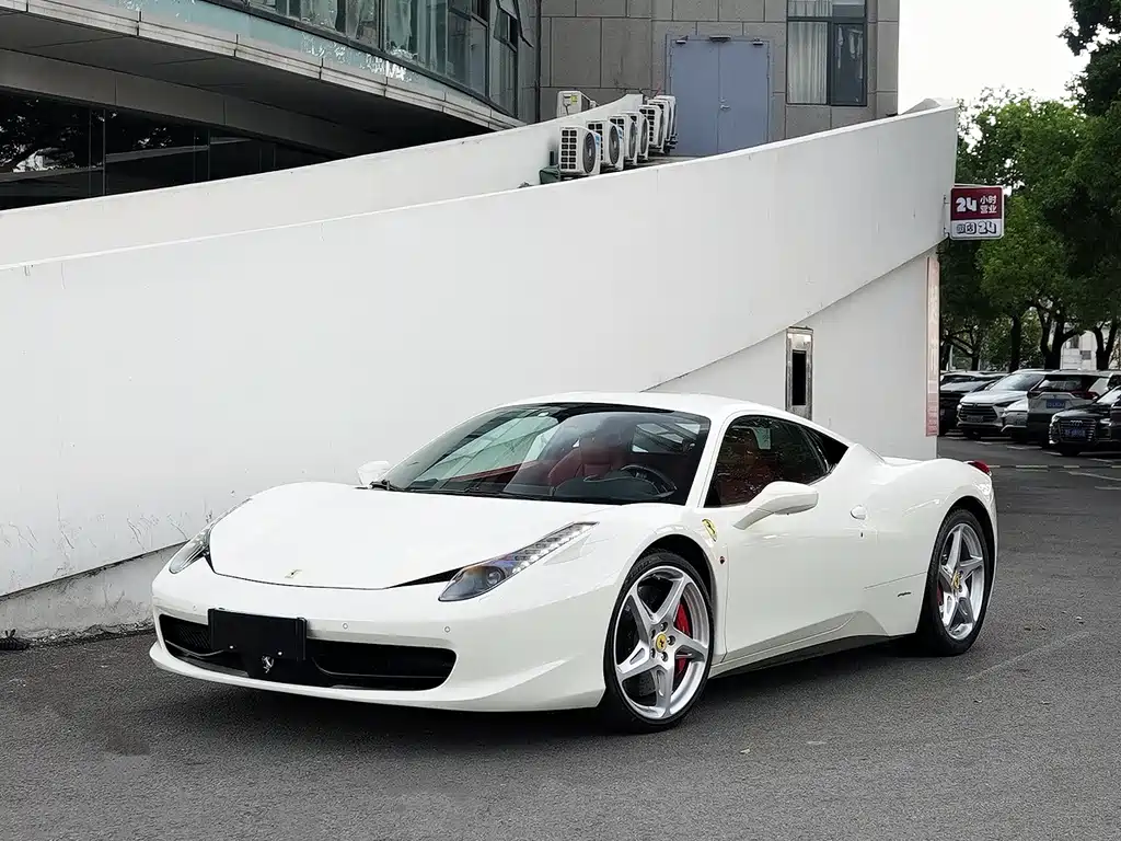 Ferrari 458 2015