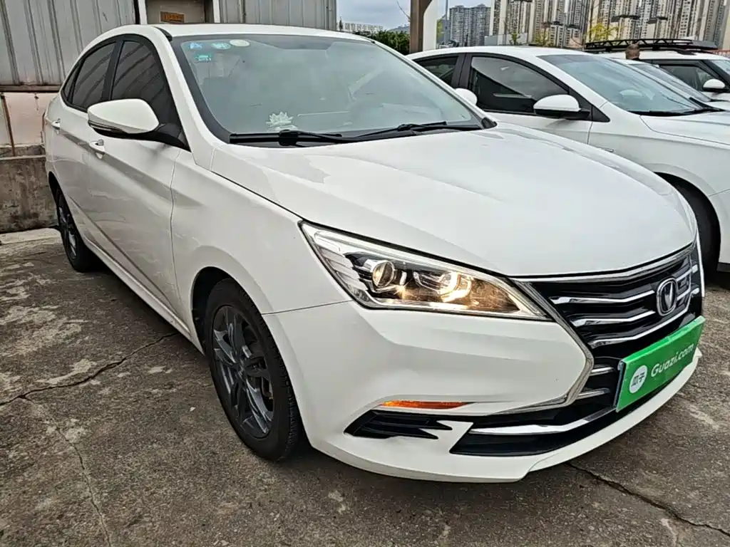Changan Eado DT — миниатюра 4