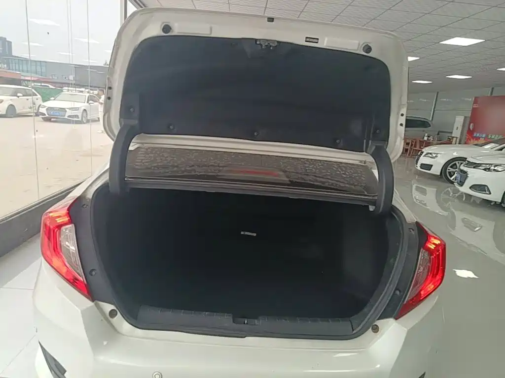 Honda Civic — миниатюра 19