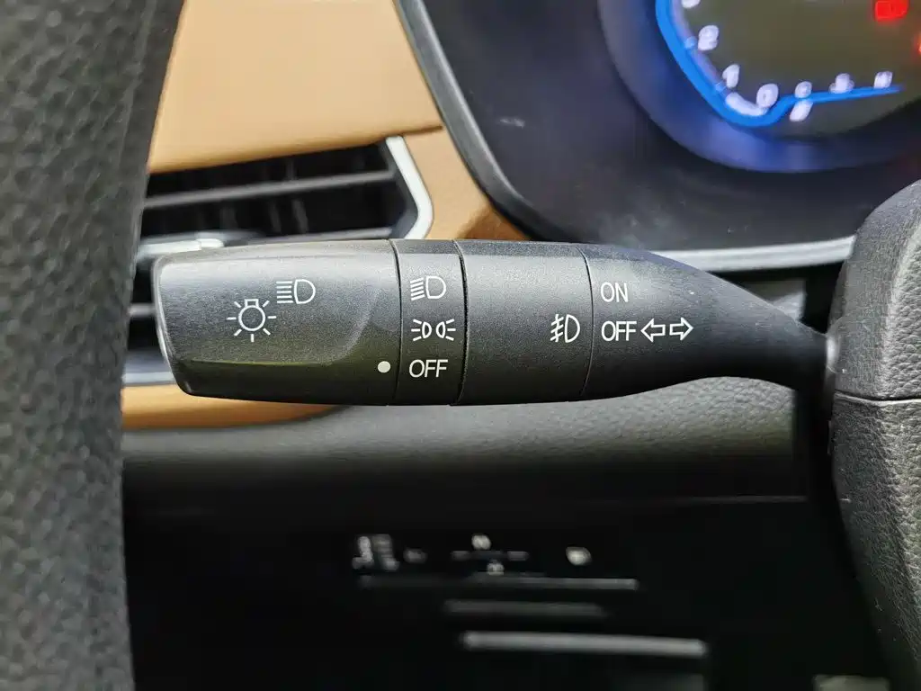 Wuling Hongguang S3 — миниатюра 21