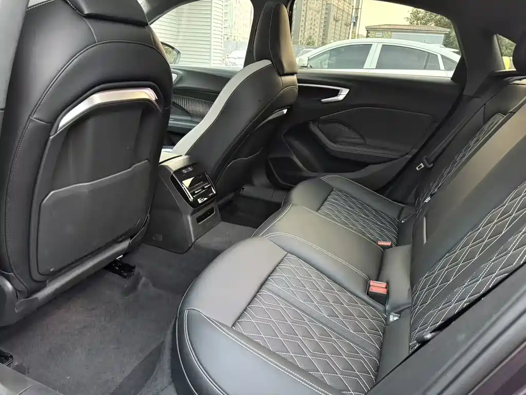Audi A5L 2026 2.0T Sport Plus
