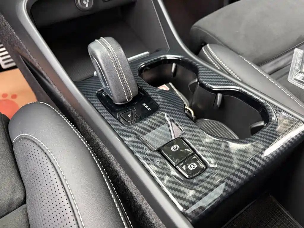 Volvo XC40 — миниатюра 9