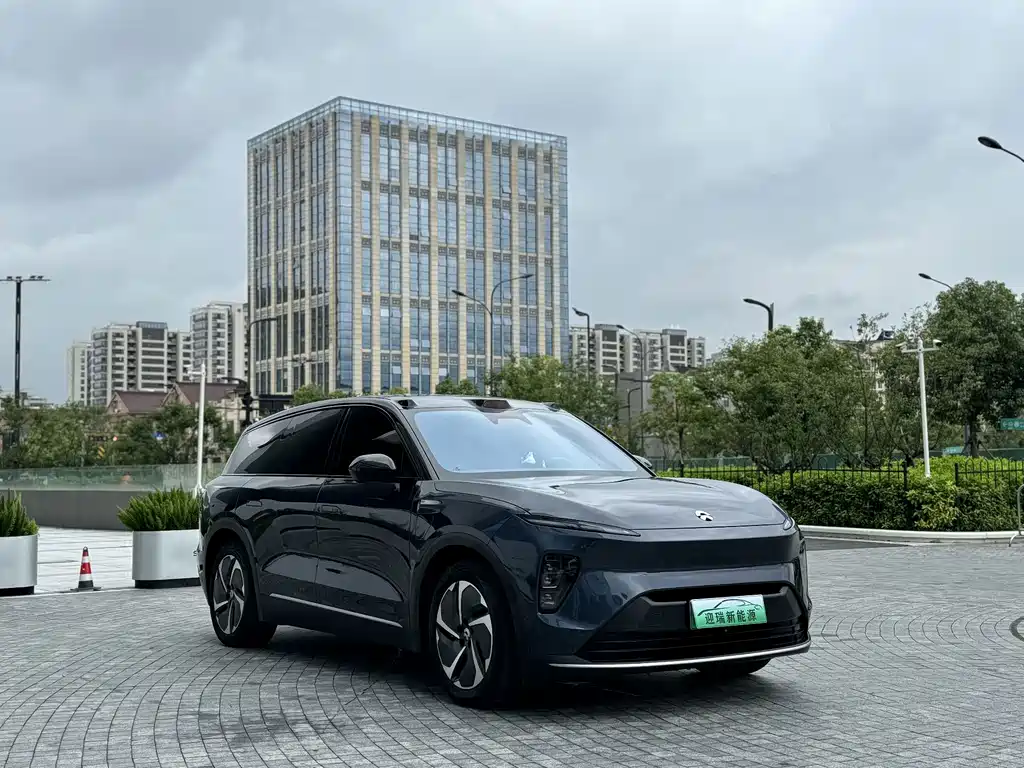 NIO ES8 — миниатюра 2