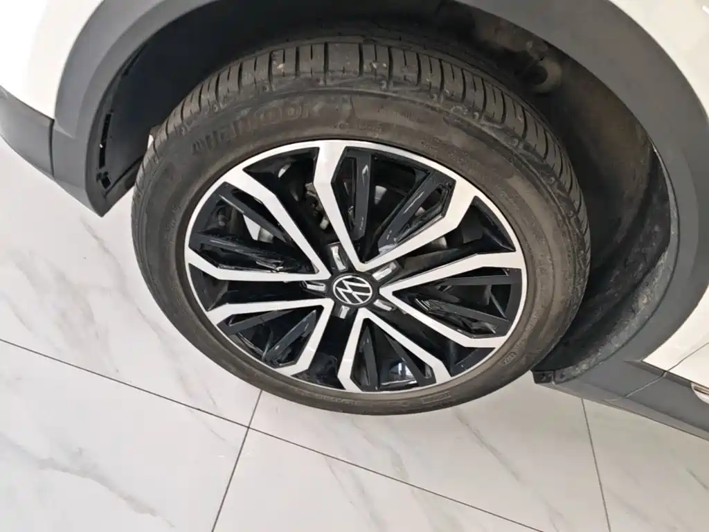 Volkswagen T-Roc — миниатюра 23