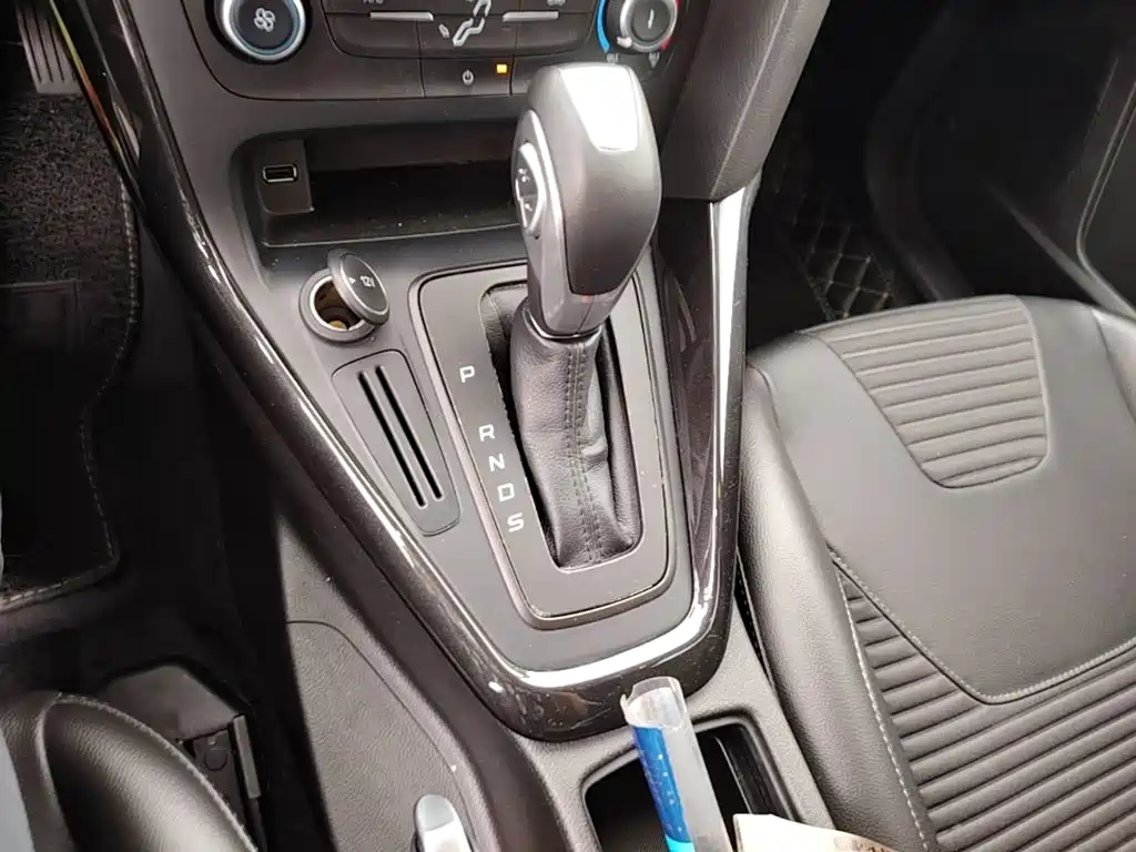 Ford Focus — миниатюра 14