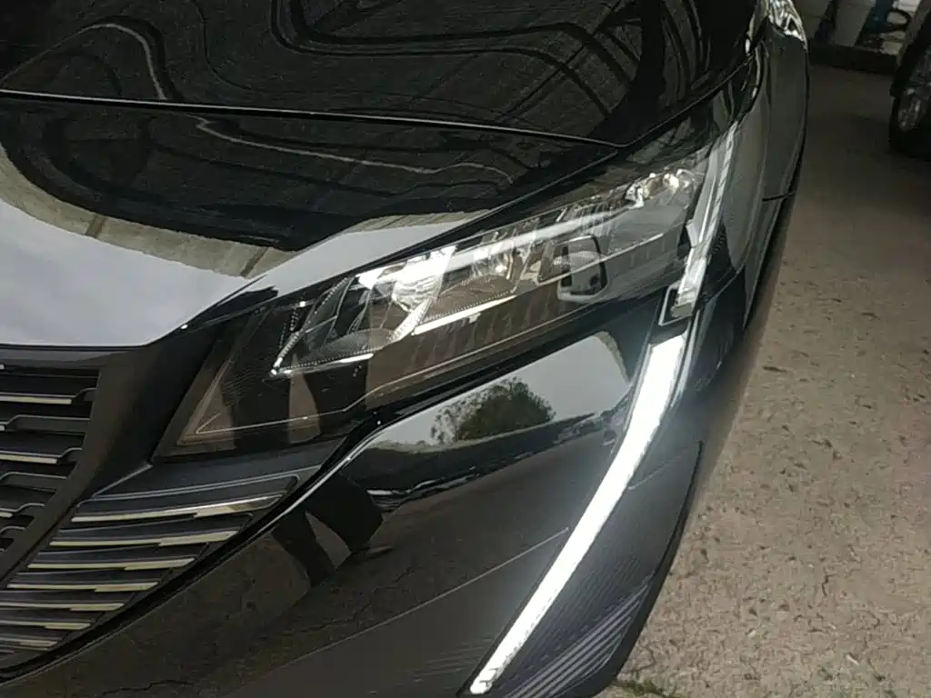 Peugeot 408 — миниатюра 24