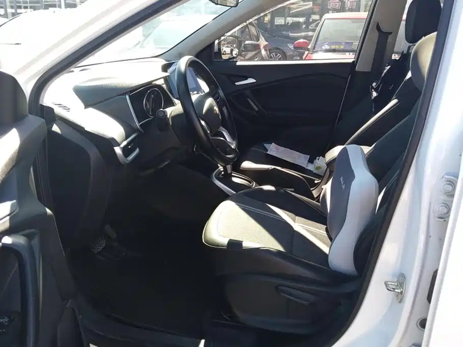 Chevrolet Trax — миниатюра 9